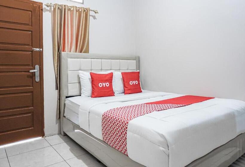 בית מלון כפרי Bans Kostel Lampung Mitra Reddoorz