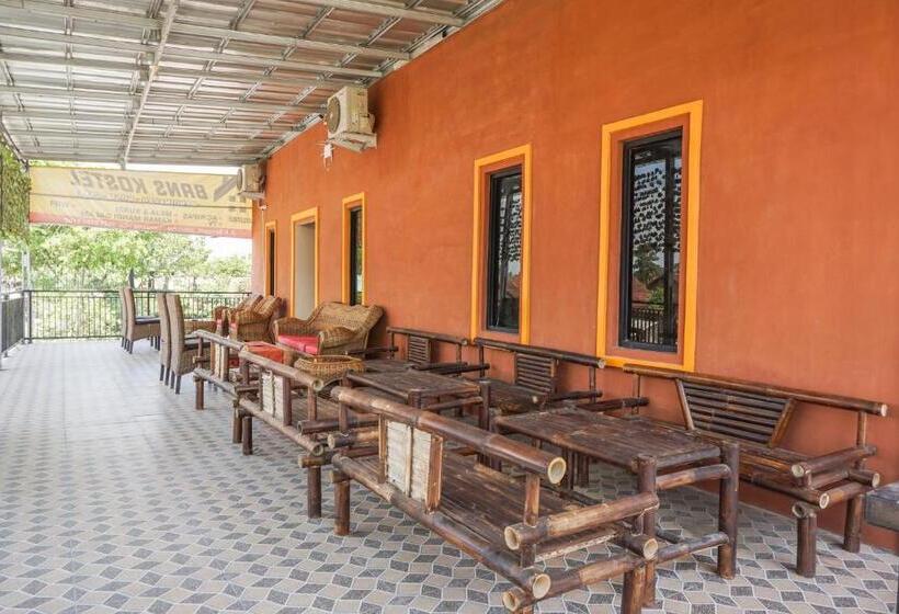 בית מלון כפרי Bans Kostel Lampung Mitra Reddoorz