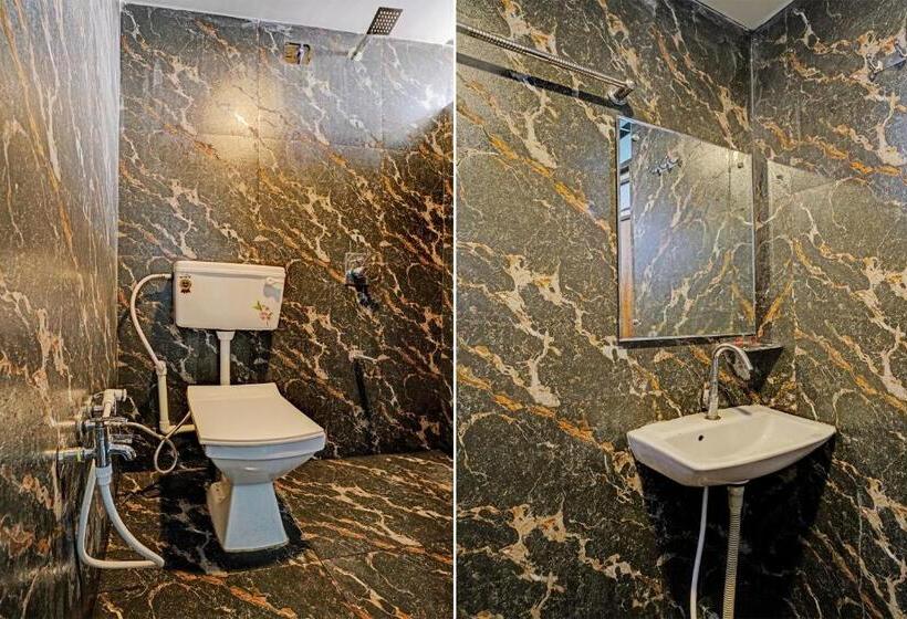 酒店 Oyo White Palace