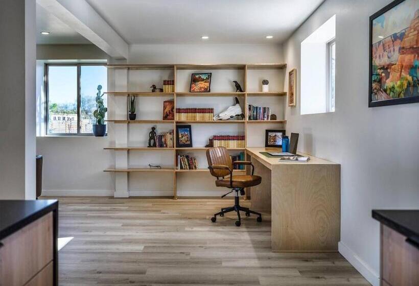 فندق Pitchner Place Creekfront Hot Tub Fire Pit