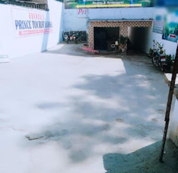 ホテル Prince Tourist Lodge,fatehpur Sikri