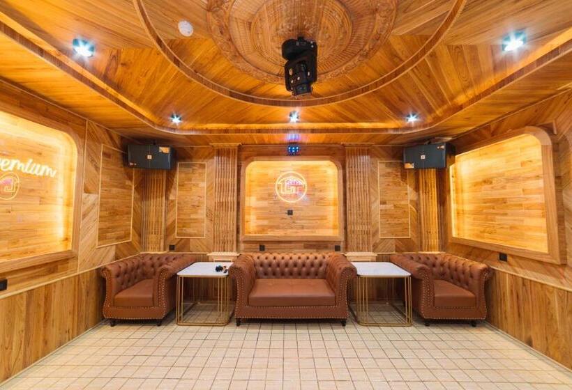 هتل Quy Tai Premium