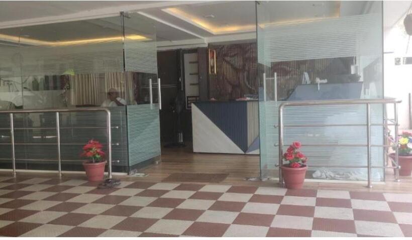 בית מלון כפרי Rajvihari Residency