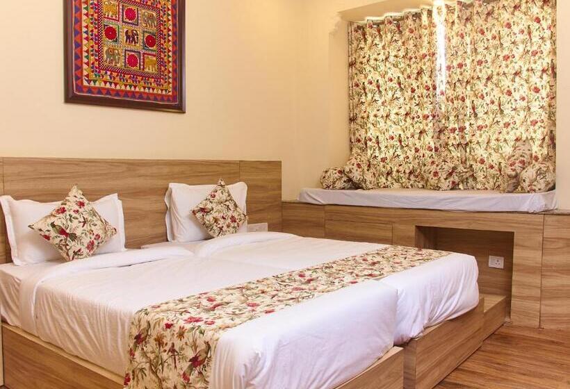 Отель Ranthambhore Uday Vilas