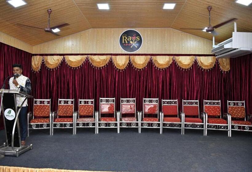 Hotel Rays Inn Boarding & Lodging