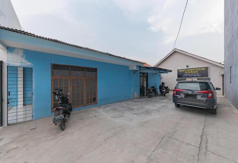 酒店 Reddoorz Syariah Near Alun Alun Palimanan