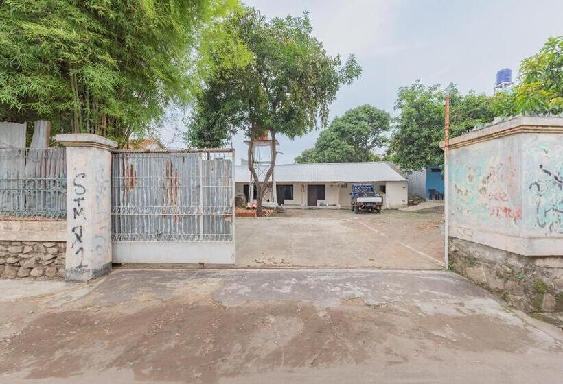 酒店 Reddoorz Syariah Near Alun Alun Palimanan