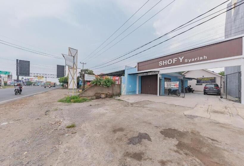 酒店 Reddoorz Syariah Near Alun Alun Palimanan