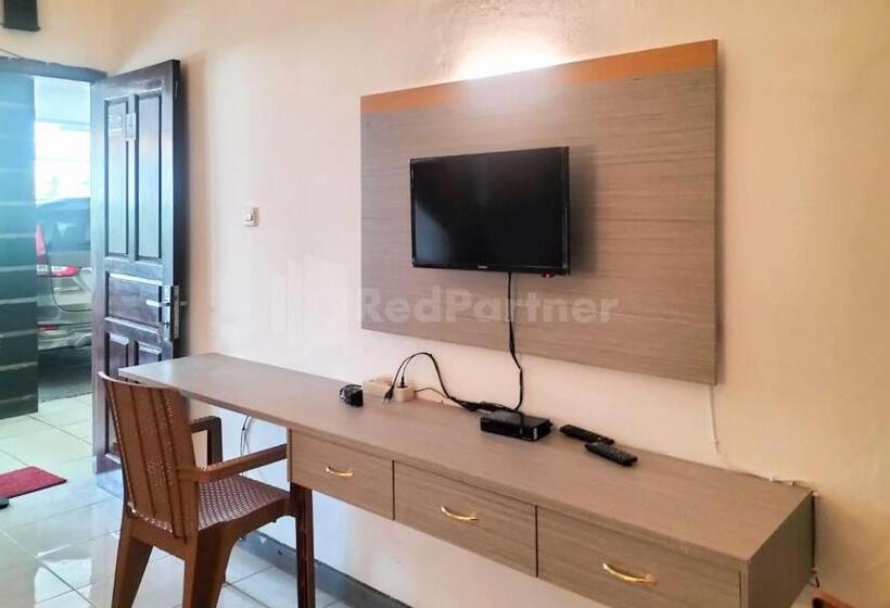 Отель Rosa Luxury Jagakarsa Redpartner