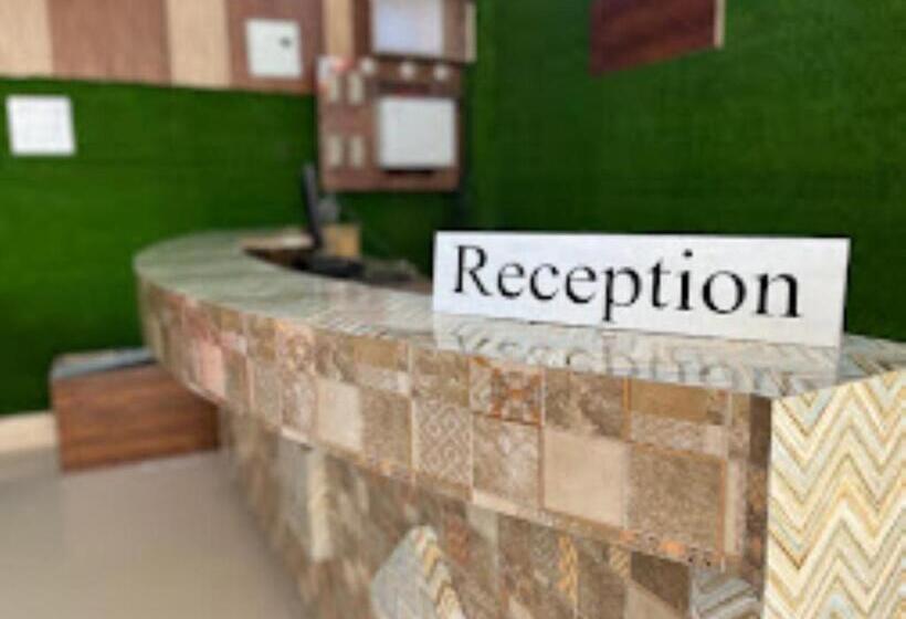 בית מלון כפרי Saukari S & Restaurant Rishikesh