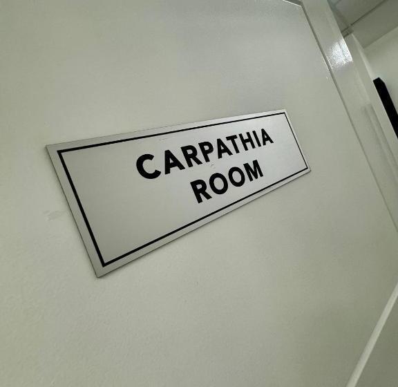 فندق Seafarers Stays