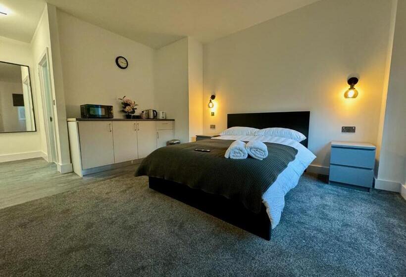 فندق Seafarers Stays