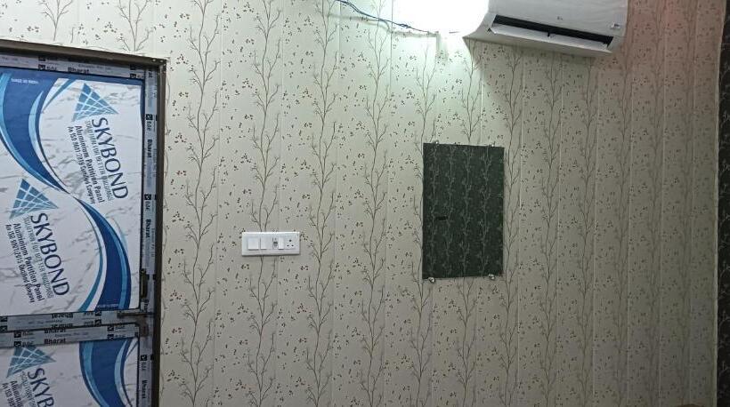 Отель Shri Ram Mandir Seva