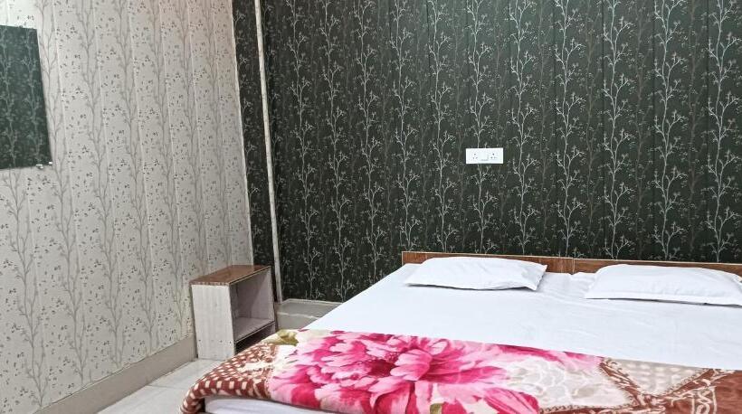 Отель Shri Ram Mandir Seva