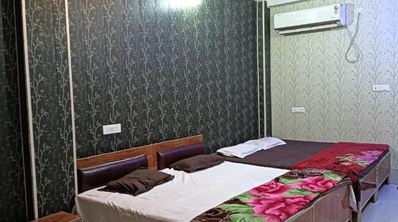 Отель Shri Ram Mandir Seva