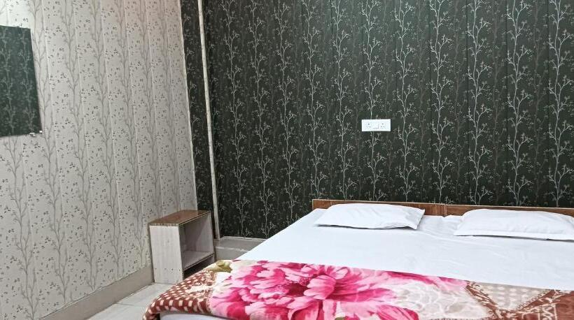 Отель Shri Ram Mandir Seva