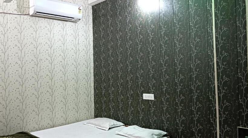 Отель Shri Ram Mandir Seva