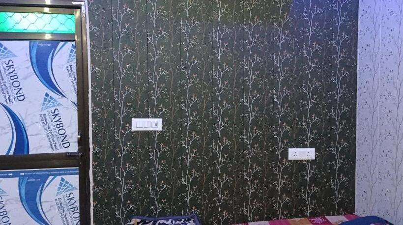 Отель Shri Ram Mandir Seva