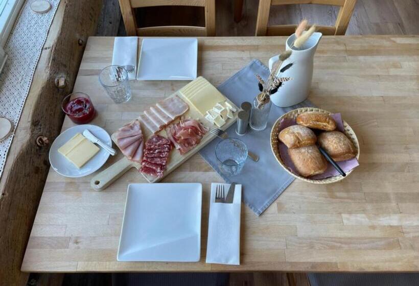 בית מלון כפרי Skogen Lodge