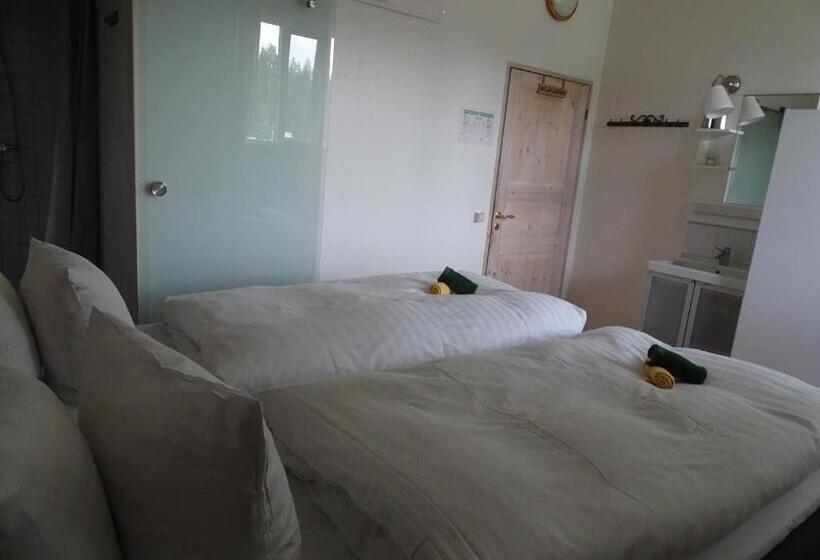 בית מלון כפרי Skogen Lodge