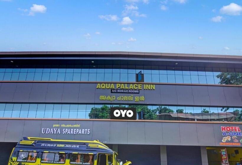 호텔 Spot On Aqua Palace Inn