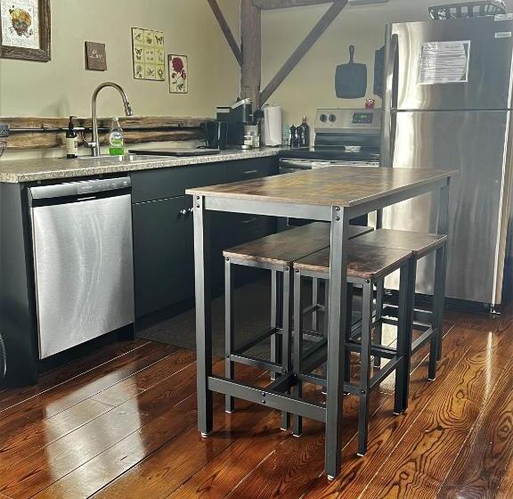 فندق The Farm Shed Guelph Elora