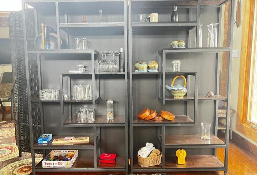 فندق The Farm Shed Guelph Elora