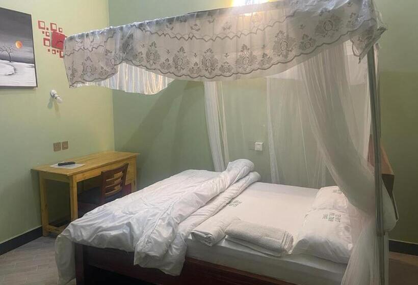 ホテル The First Royal Tour Lodge