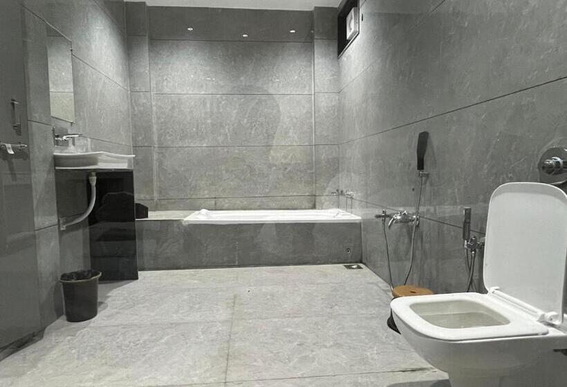 فندق The Grand Khodiyar