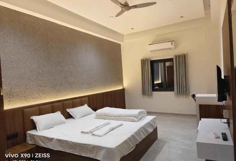 فندق The Grand Khodiyar