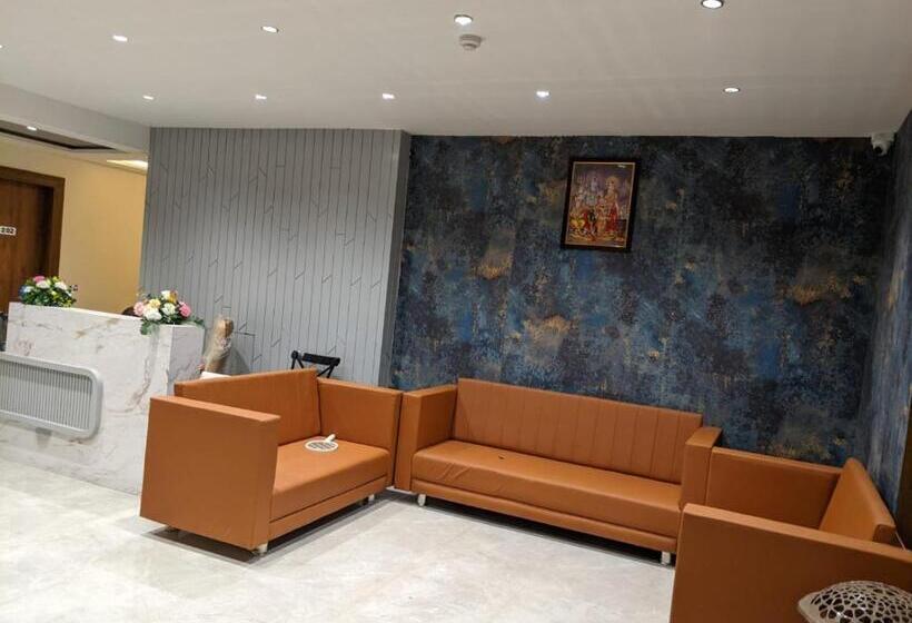 فندق The Grand Khodiyar