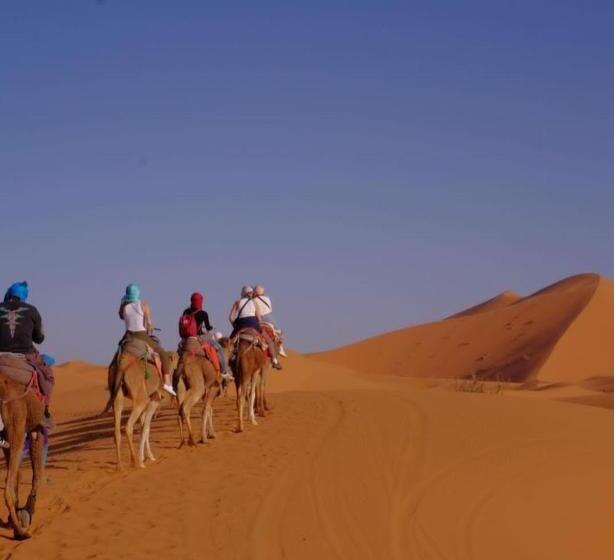 هتل Sahara Trips Camp