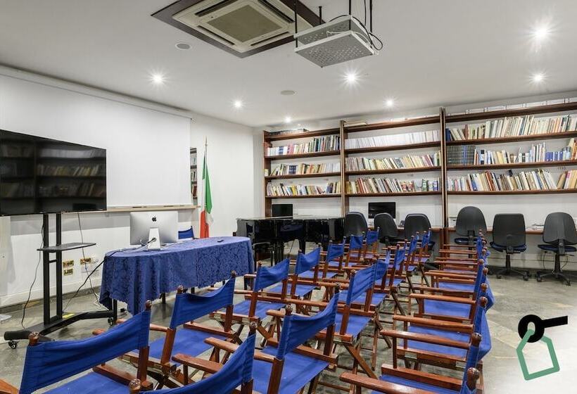 Отель Hotiday Room Collection Gallipoli Porto