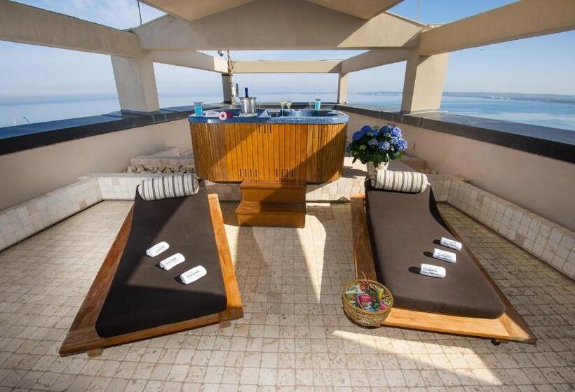 Отель Hotiday Room Collection Gallipoli Porto