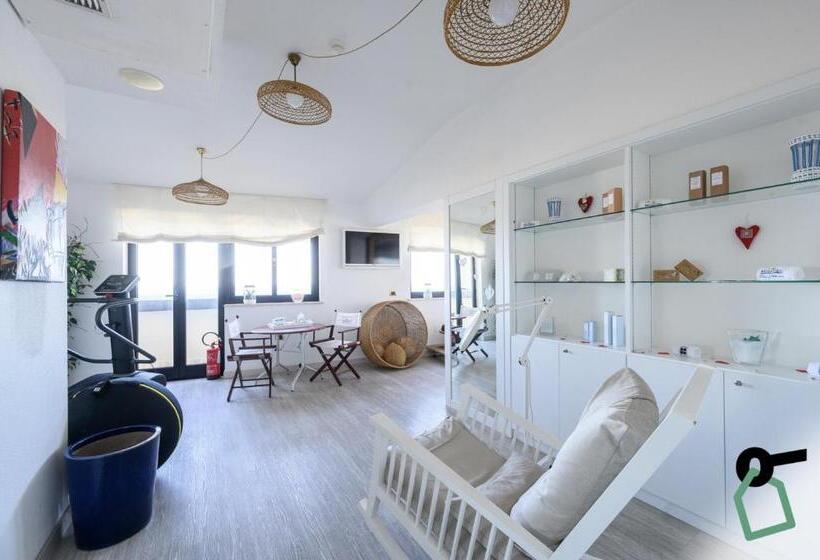 Отель Hotiday Room Collection Gallipoli Porto