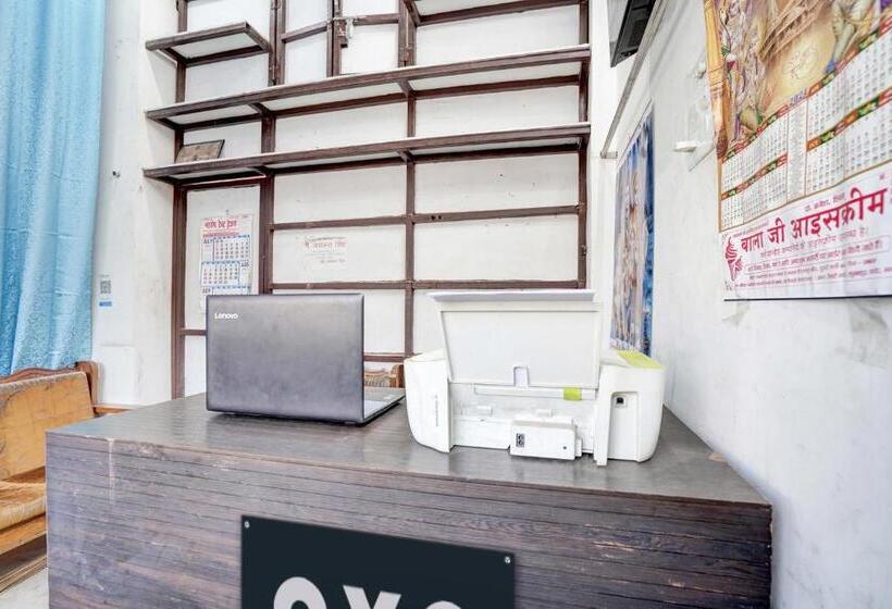 Oyo Hotel Sakshi Palace