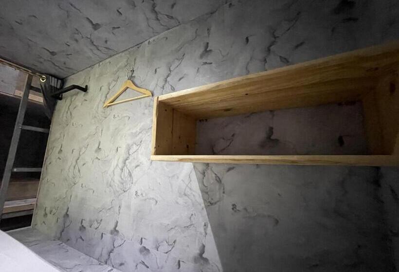 Pedidi Penida Hostel