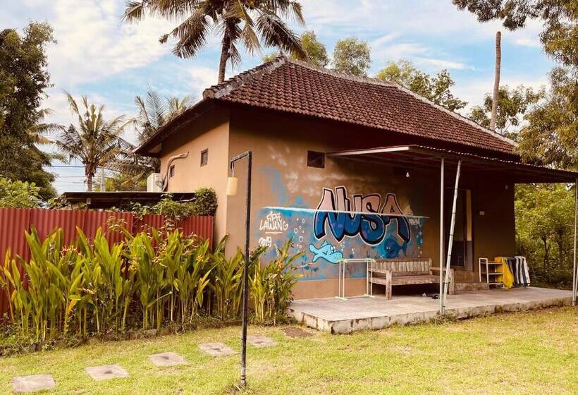 Pedidi Penida Hostel