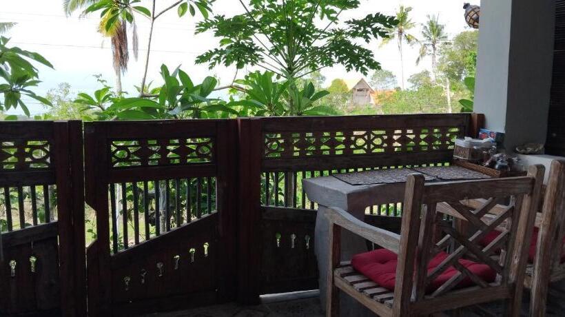 פנסיון Ameli Bed & Breakfast