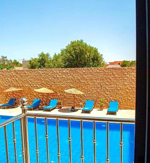 پانسیون Bungalow Kousmat 1