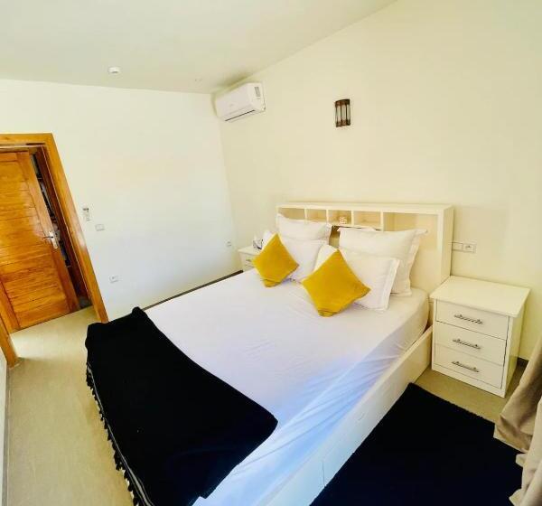 پانسیون Bungalow Kousmat 1