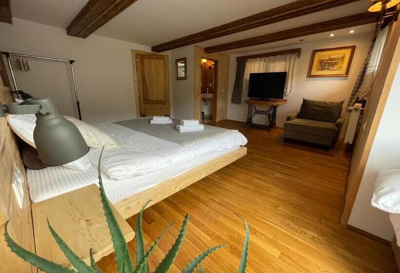 פנסיון Camera Zâmbru Cătun