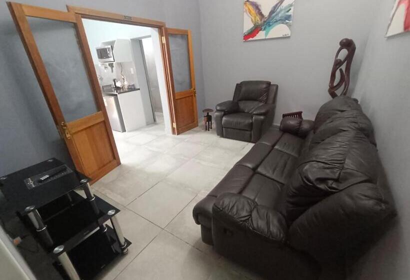 Пансион Clyde S On Dale Guest House