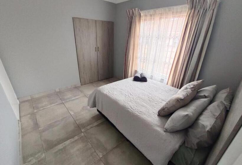 Пансион Clyde S On Dale Guest House