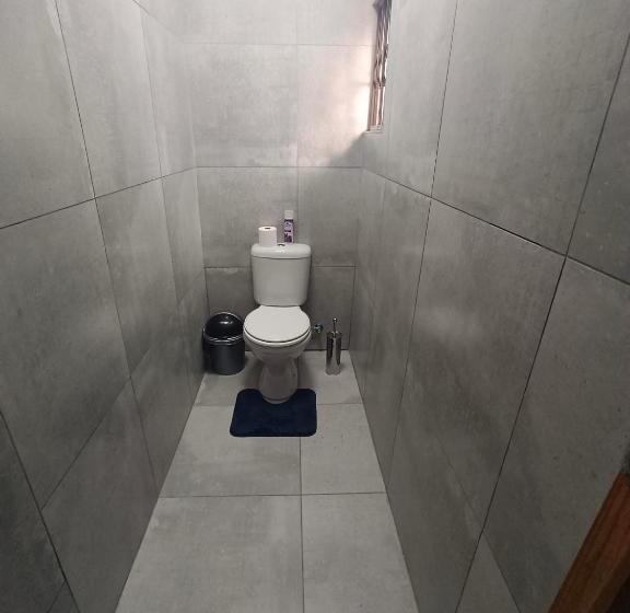 Пансион Clyde S On Dale Guest House