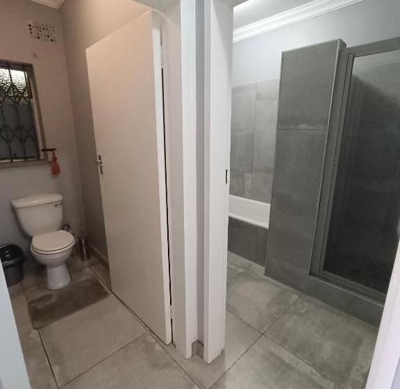 Пансион Clyde S On Dale Guest House