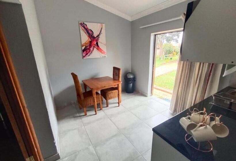 Пансион Clyde S On Dale Guest House