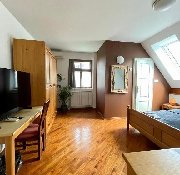 بنسيون Gostišče Barbara