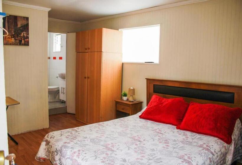 بنسيون Hostal Entreorientes