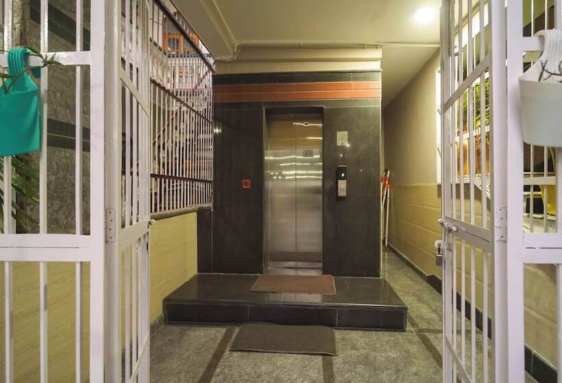 پانسیون Kalptaru Residency By Grb